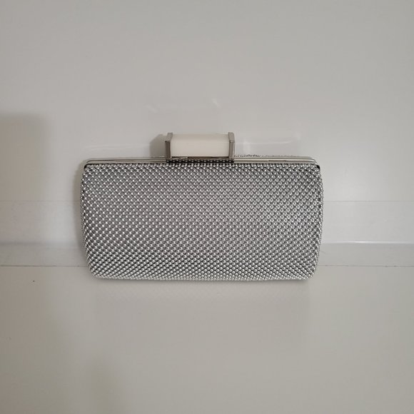 SILVER MESH CLUTCH - Picture 2 of 3